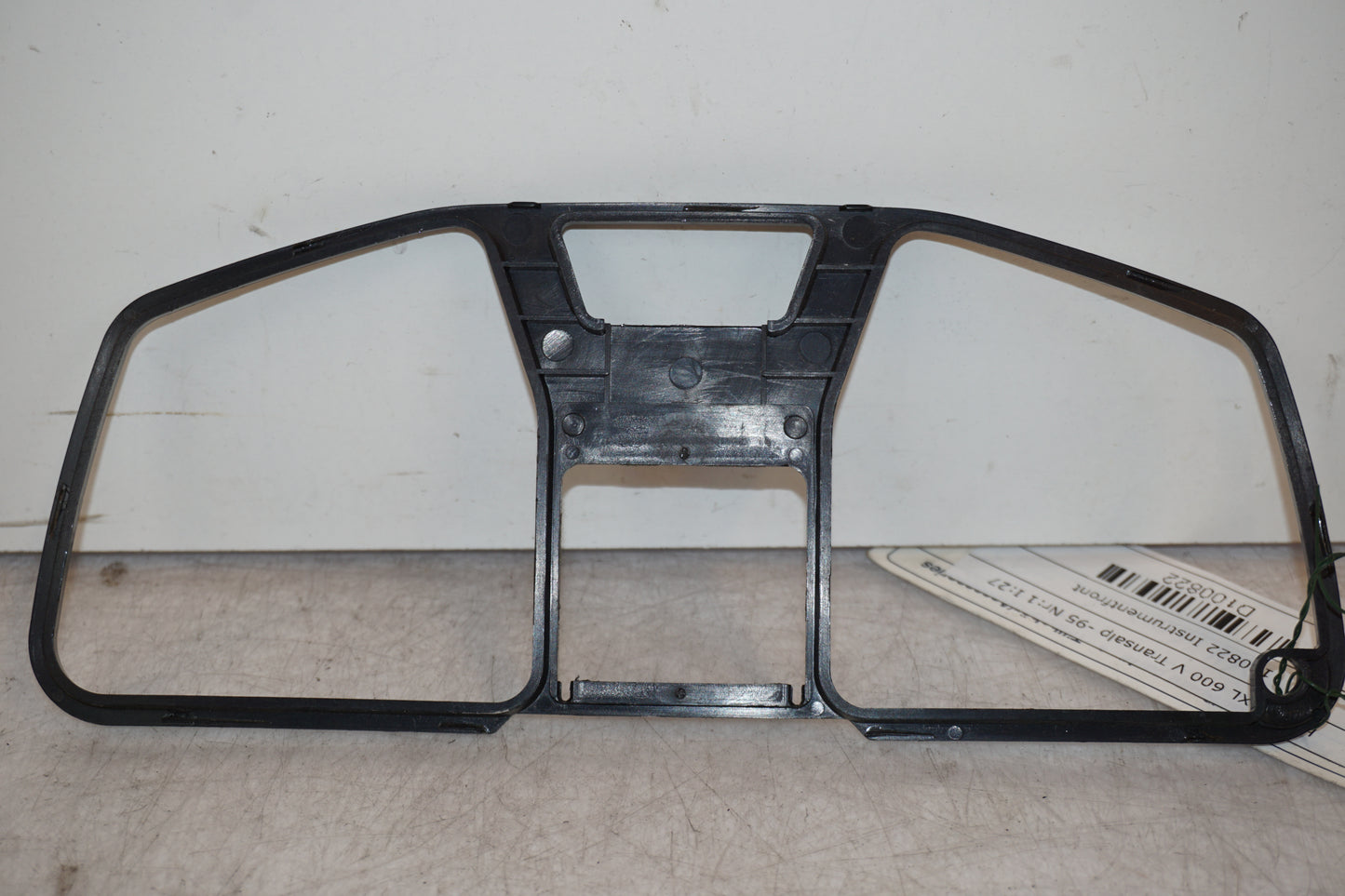 Snett nerifrån på Instrumentfront från en Honda XL 600 V -1995 motorcykel.