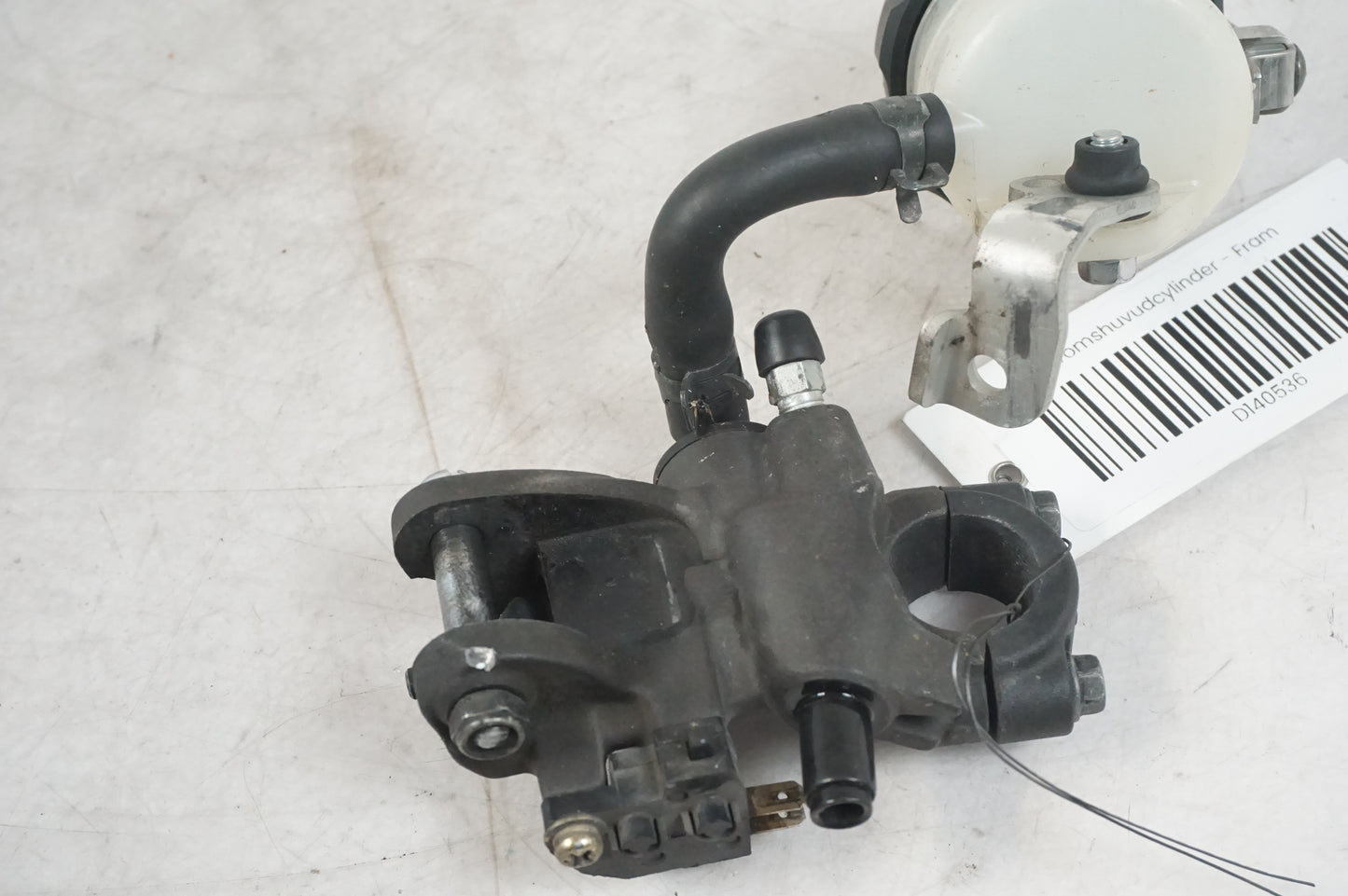 Brake master cylinder