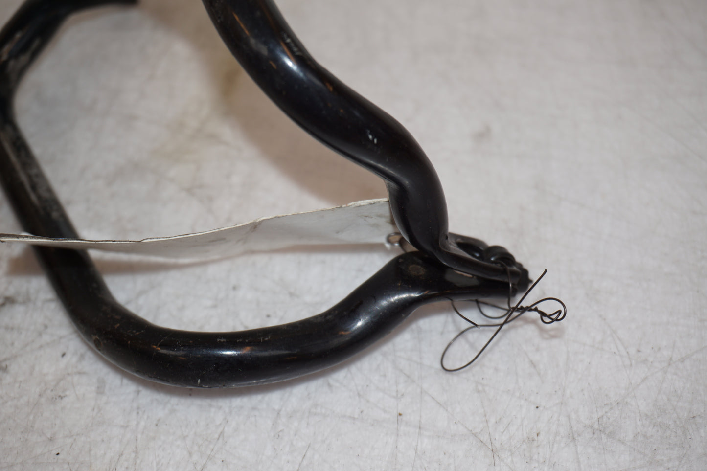 Extrabild1 pÄ Passagerarhandtag frÄn en Yamaha XV 400 -1983 motorcykel.