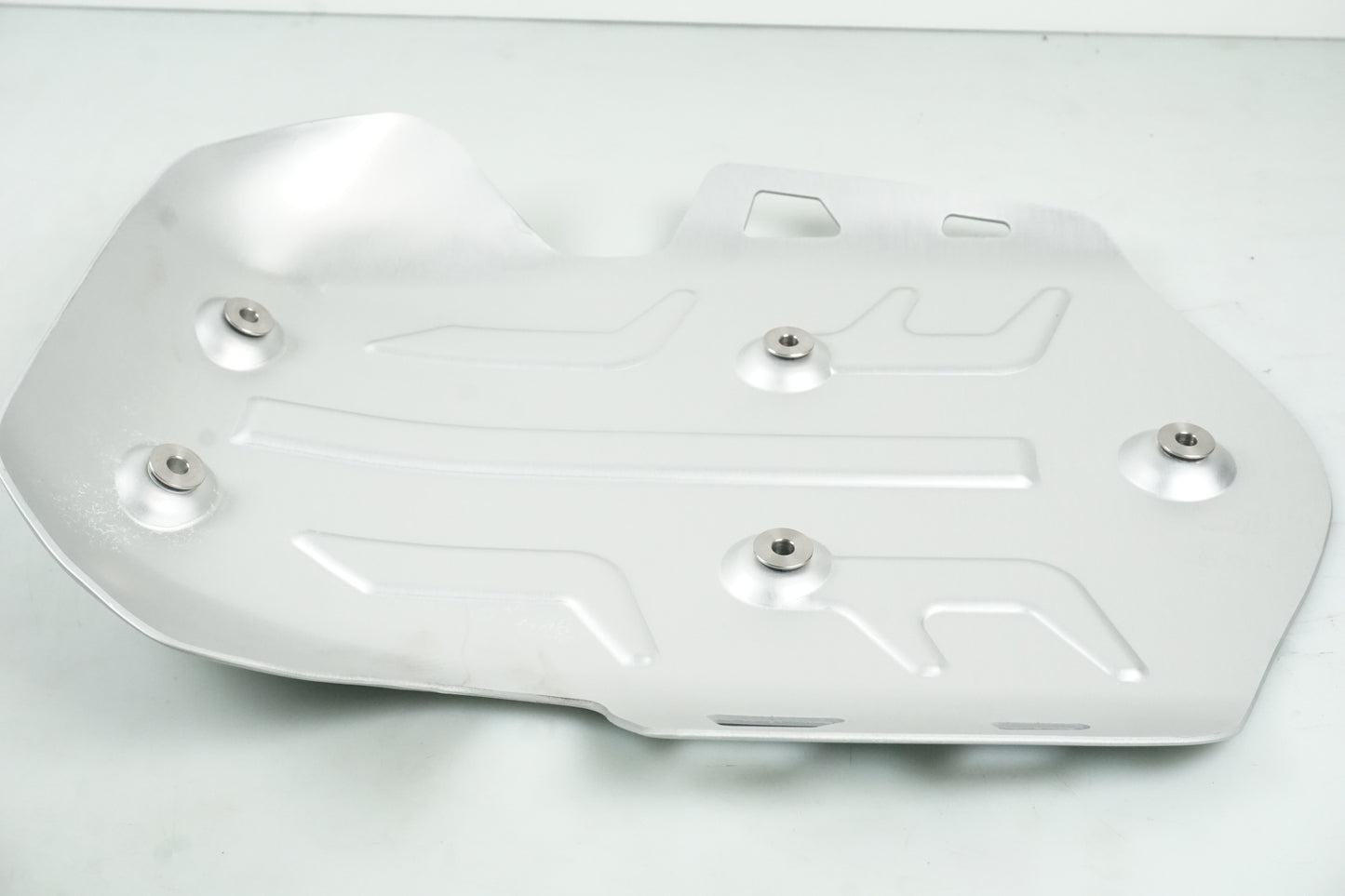 Höger sida på Hasplåt från en BMW R 1250 GSA -2022 motorcykel.