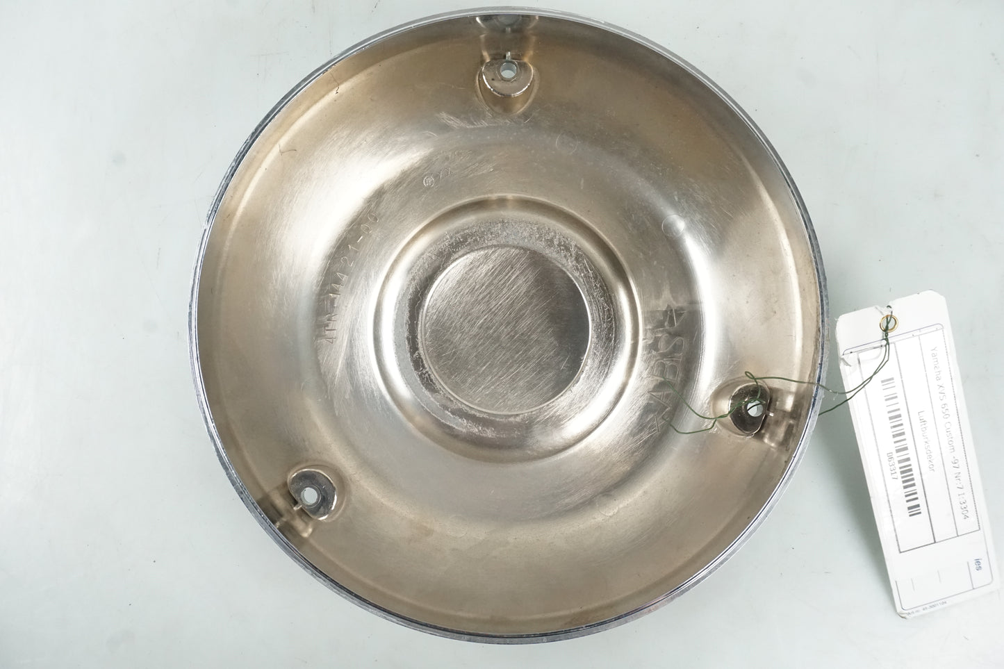 Snett uppifrån på Luftburksdekor från en Yamaha XVS 650 -1997 motorcykel.