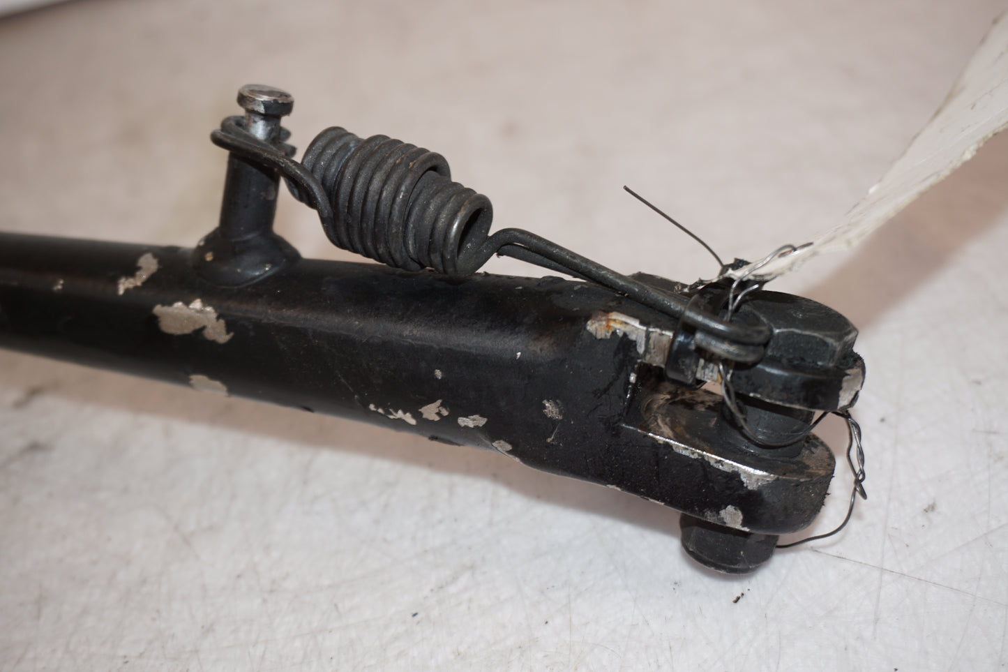 Extrabild1 pÄ Sidostöd frÄn en Suzuki M 1800 -2009 motorcykel.