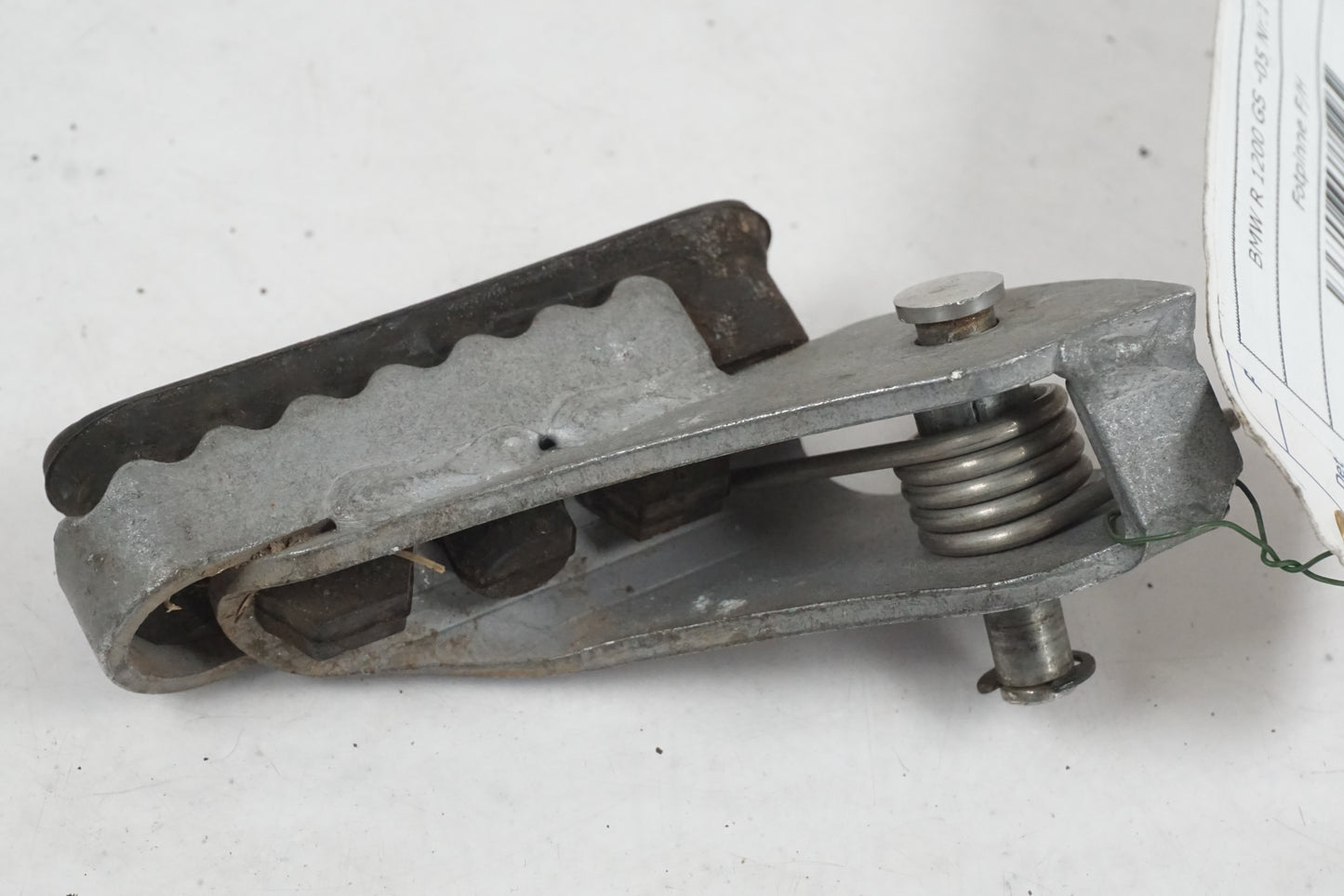 Höger sida på Fotpinne från en BMW R 1200 GS -2005 motorcykel.