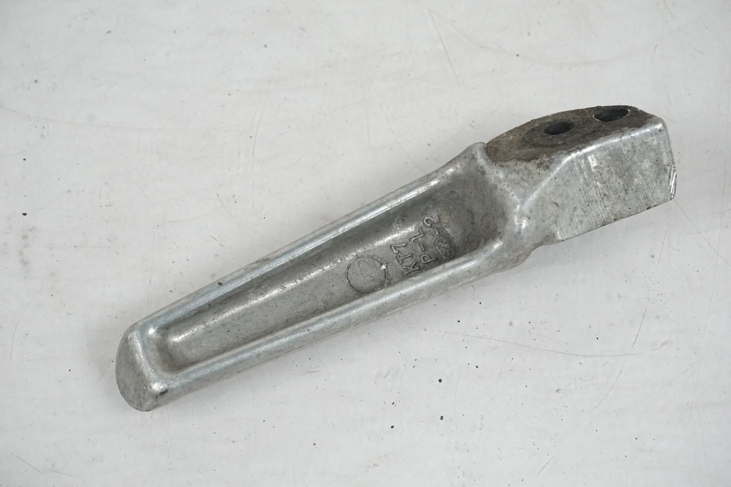 Baksidan på Fotpinne från en Honda CBR 900 RR -1997 motorcykel.