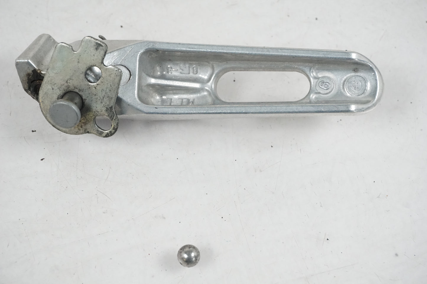 Baksidan på Fotpinne från en Honda CBR 1000 RR -2010 motorcykel.