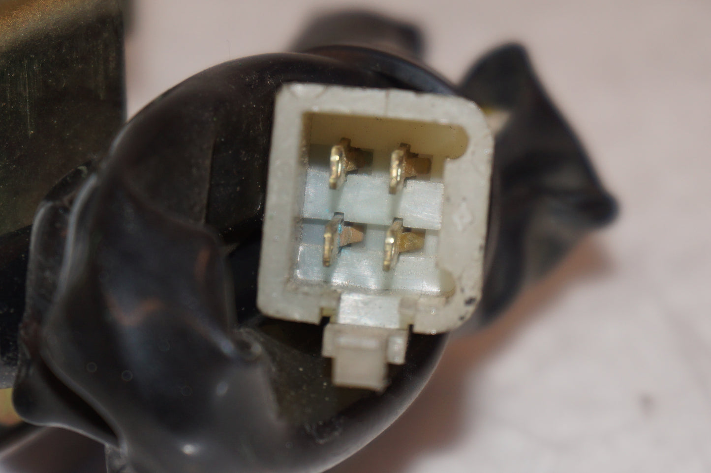 Extrabild2 på Bensintankmätare från en Kawasaki VN 1500 -1994 motorcykel.