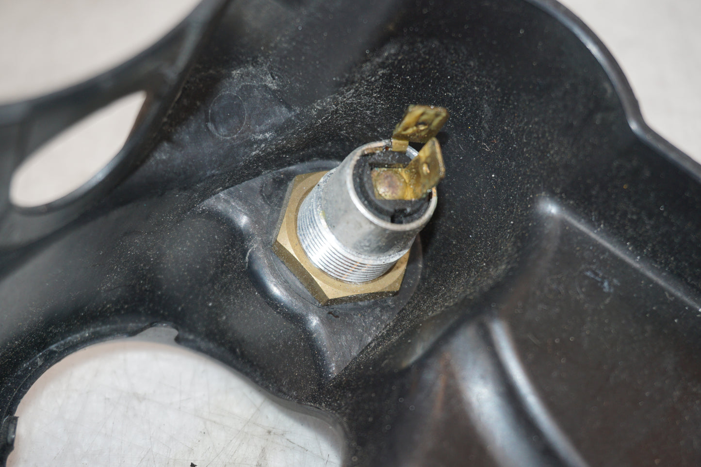 Extrabild1 på Tändningslåskåpa från en Triumph Tiger 800 -2011 motorcykel.