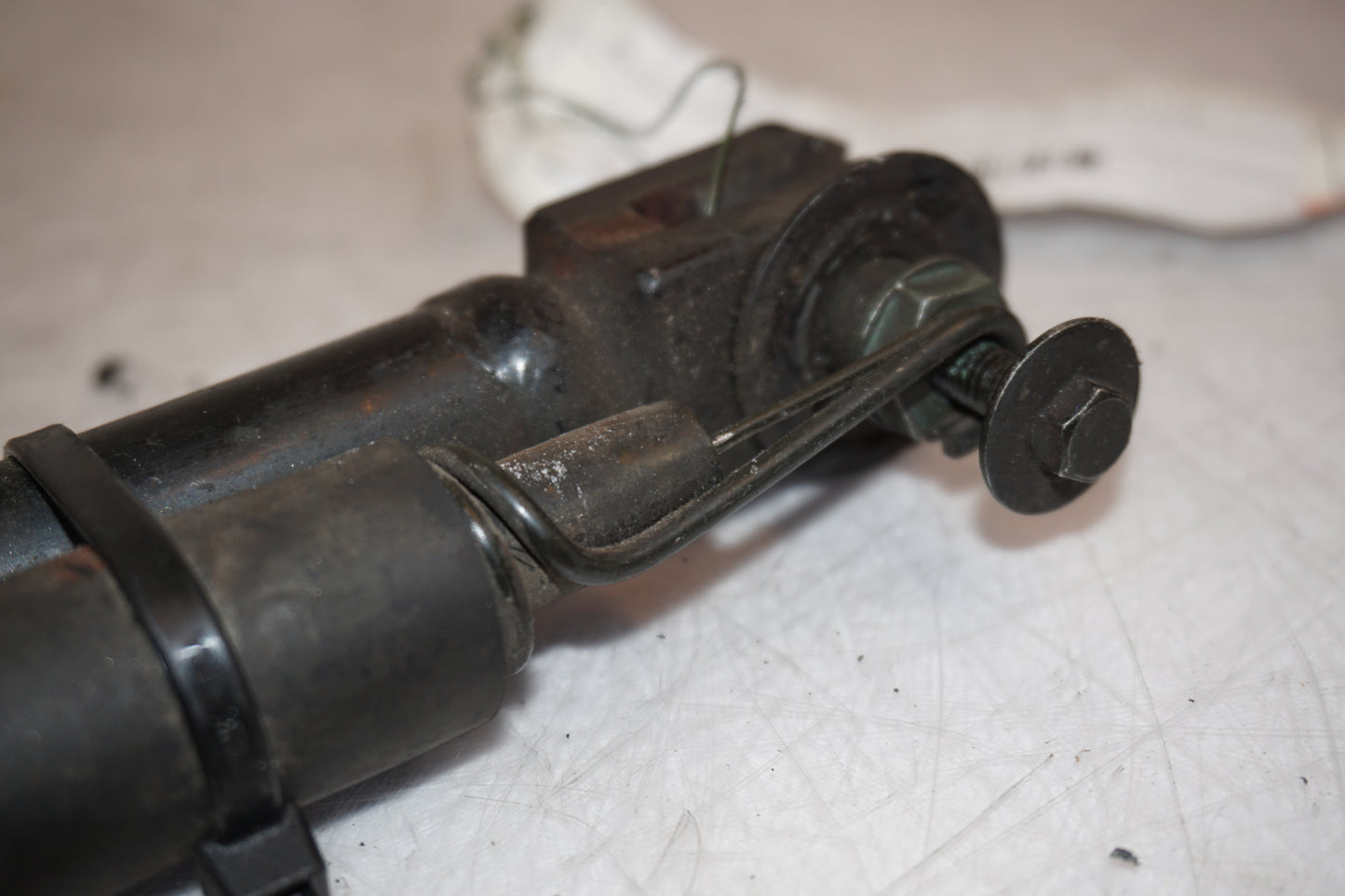 Extrabild2 på Sidostöd från en Honda CB 600 Hornet -1999 motorcykel.