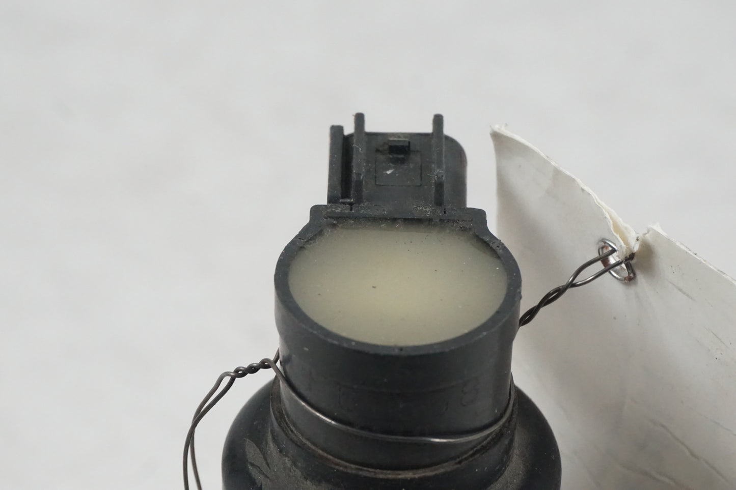 Höger sida på Tändspole från en Yamaha YZF 1000 R1 -2003 motorcykel.