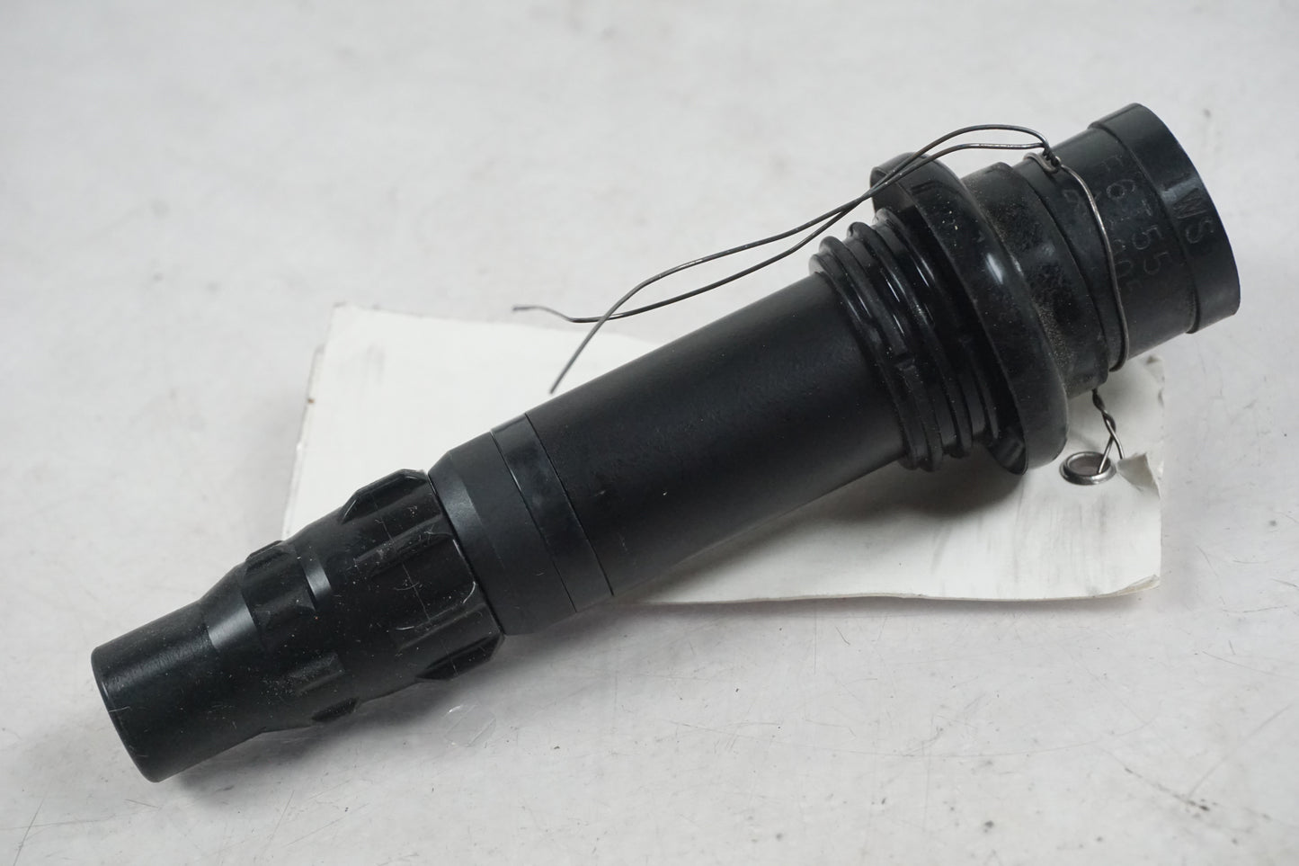 Baksidan på Tändspole från en Yamaha MT-07 Tracer -2016 motorcykel.