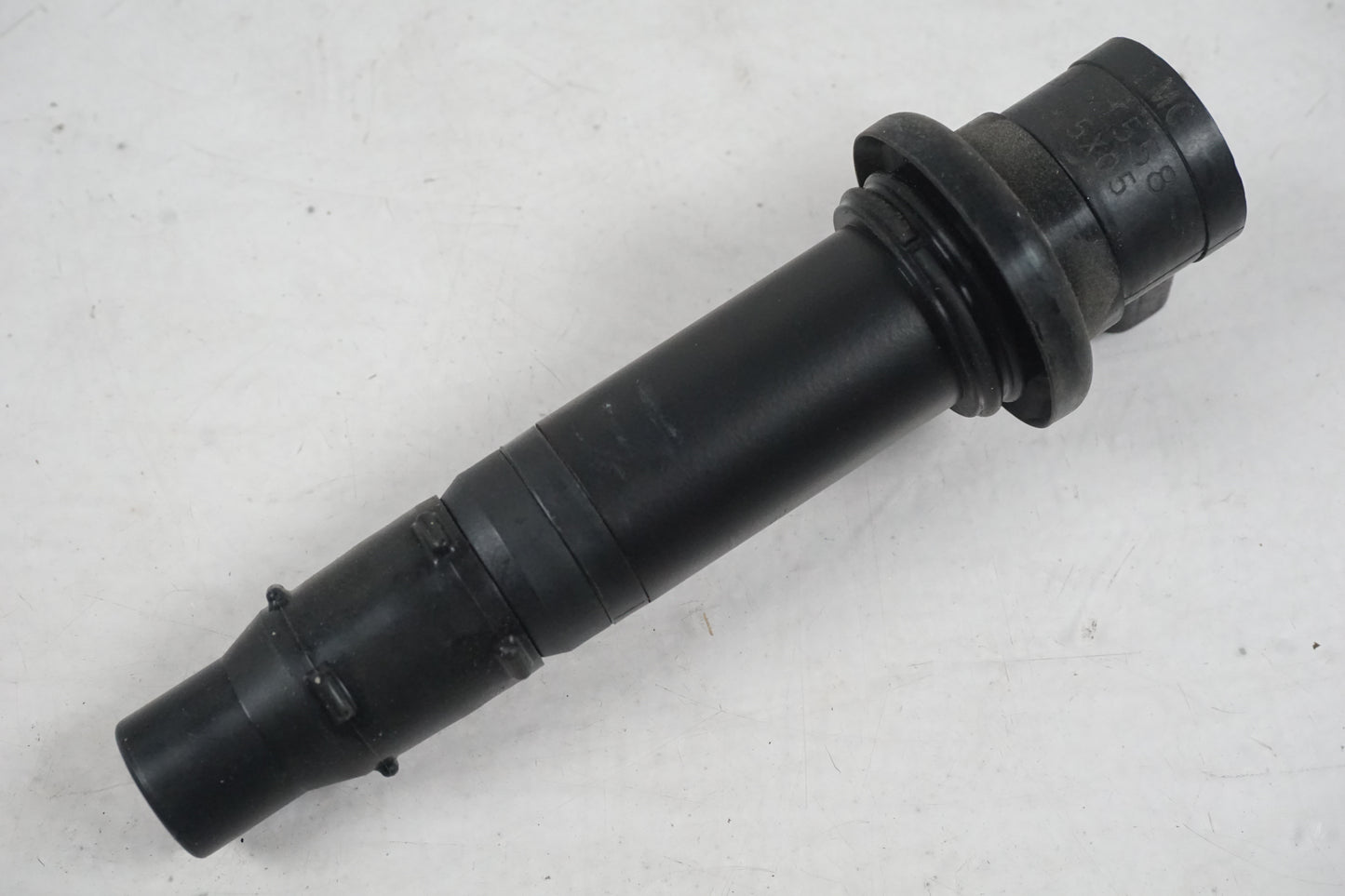 Baksidan på Tändspole från en Yamaha FJR 1300 -2016 motorcykel.