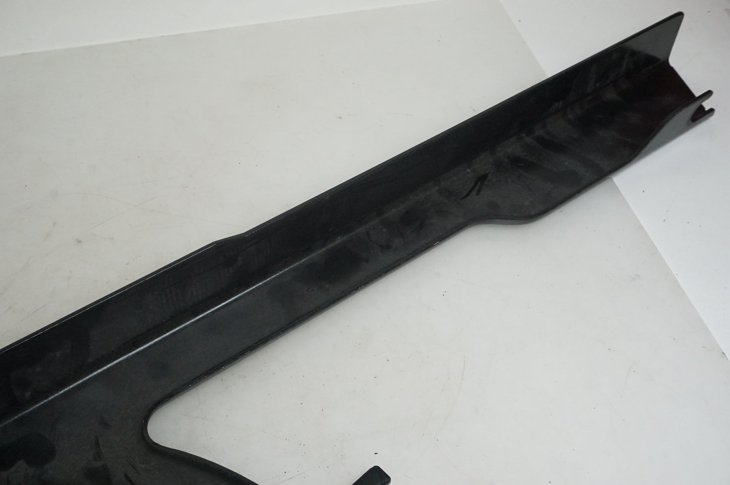 Extrabild4 på Remskydd från en H-D V-Rod 1130 -2002 motorcykel.