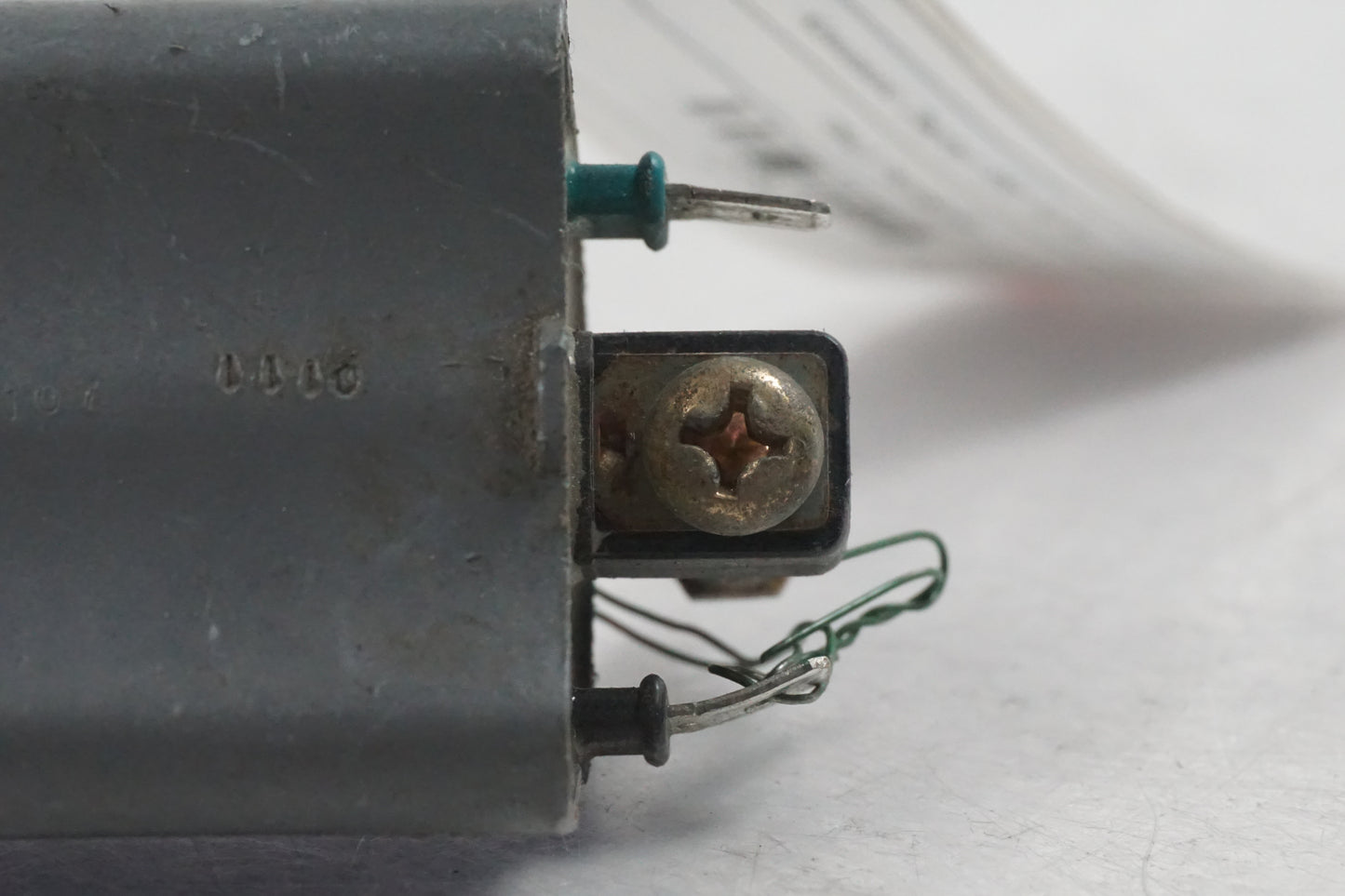 Snett nerifrån på Tändspole från en Kawasaki Zephyr 550 -1995 motorcykel.