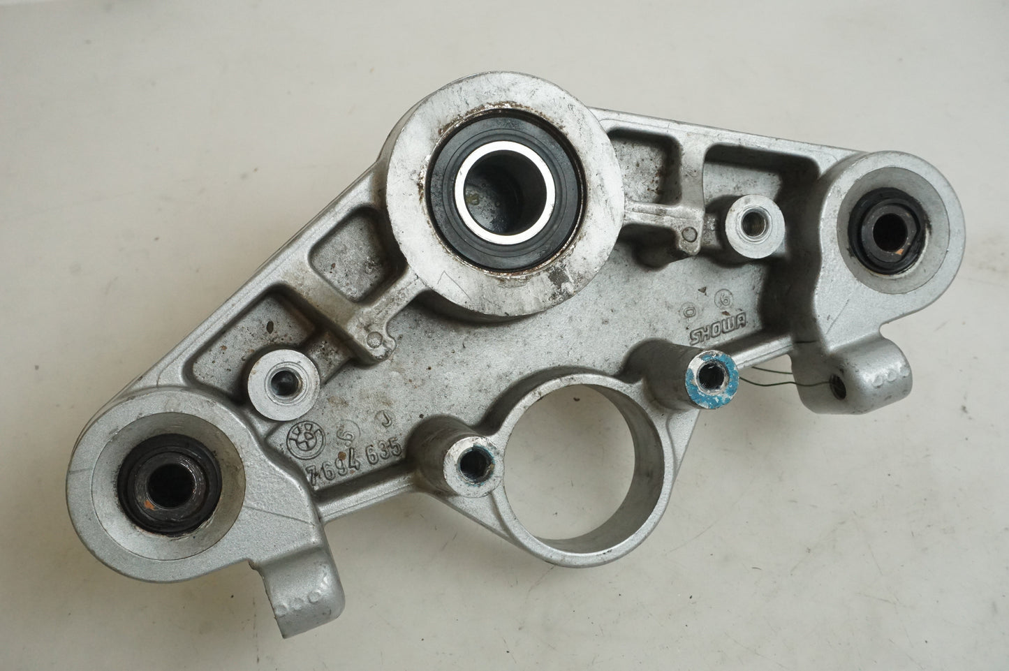 Höger sida på Gaffelkrona från en BMW R 1200 R -2007 motorcykel.