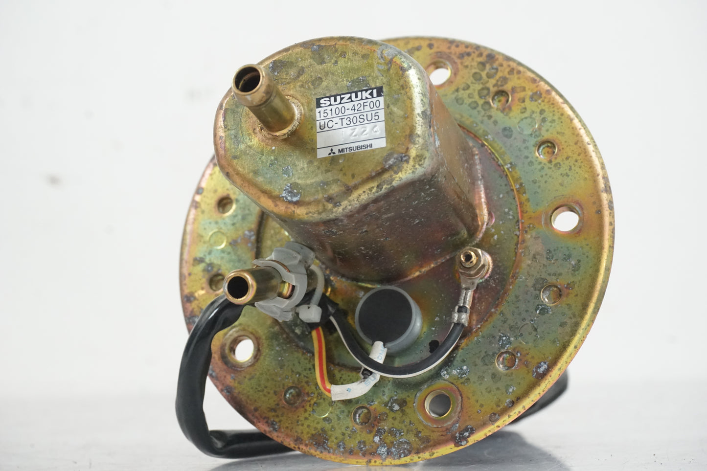 Snett uppifrån på Bensinpump insprut från en Suzuki GSX 1400 -2002 motorcykel.