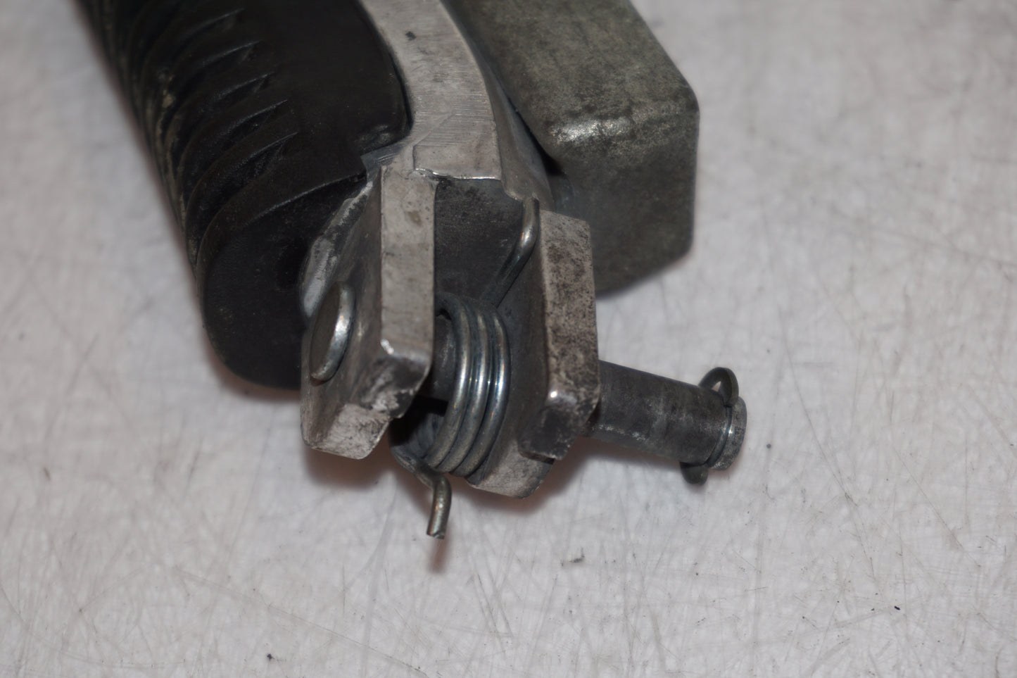 Extrabild2 på Fotpinne från en Suzuki GSX 1300 R -2003 motorcykel.