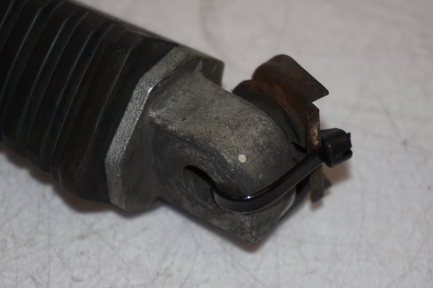 Extrabild1 på Fotpinne från en Kawasaki GPZ 900 -1985 motorcykel.