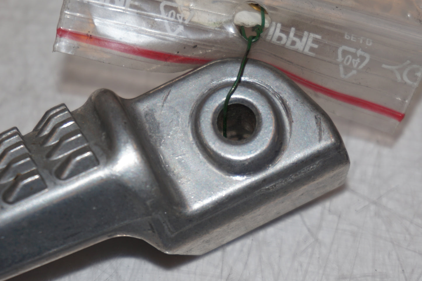 Extrabild1 på Fotpinne från en Kawasaki Z 1000 -2008 motorcykel.