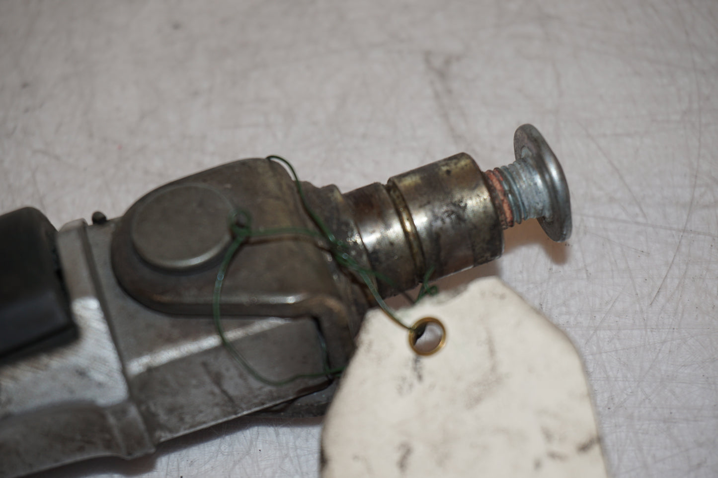 Extrabild1 på Fotpinne från en Kawasaki ZX-9R -1994 motorcykel.