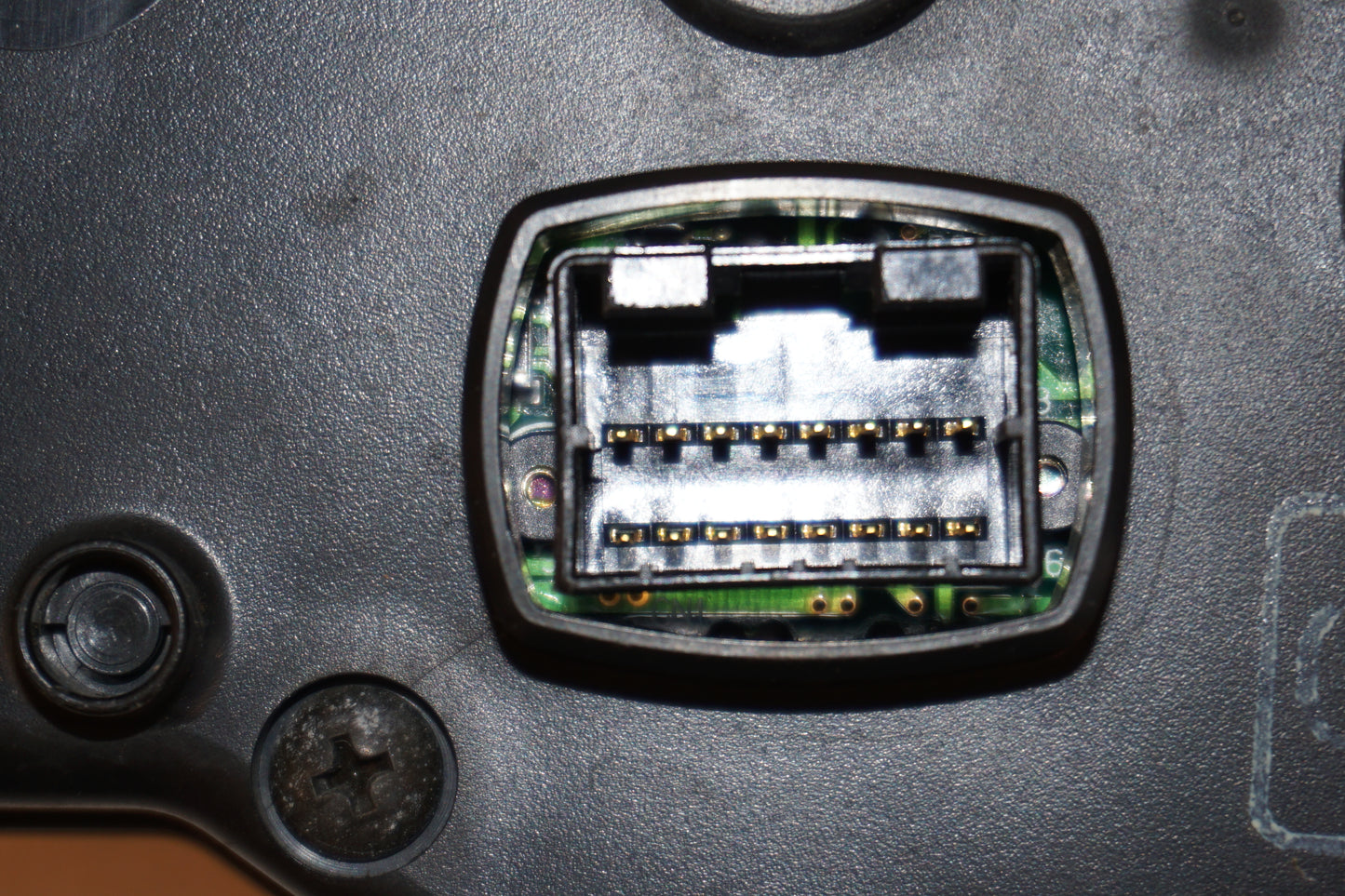 Extrabild1 på Instrumentpanel från en Yamaha YZF R6 -2001 motorcykel.