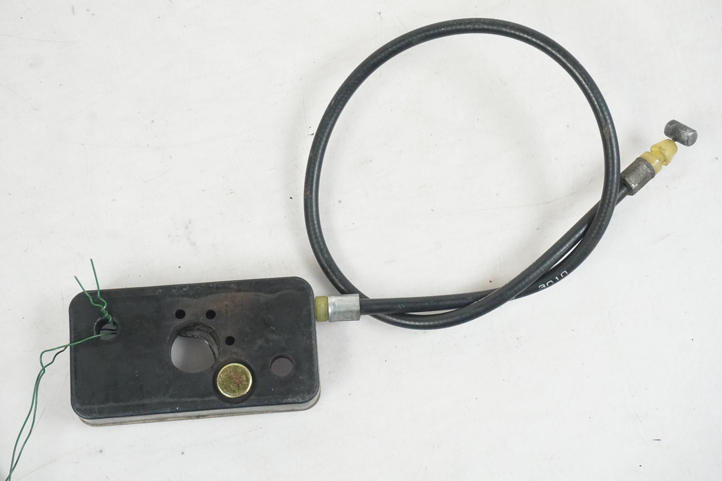 Baksidan pÄ SadellÄsmekanism frÄn en Suzuki RF 600 R -1993 motorcykel.