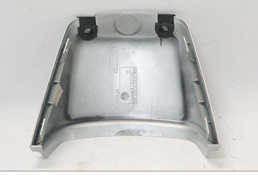 Snett uppifrån på Bakvinge från en BMW R 1150 RS -2004 motorcykel.