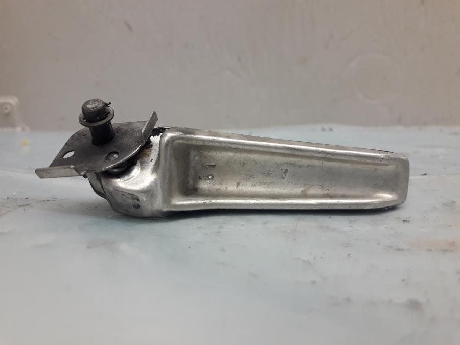 Höger sida på Fotpinne från en Suzuki SV 1000 -2004 motorcykel.