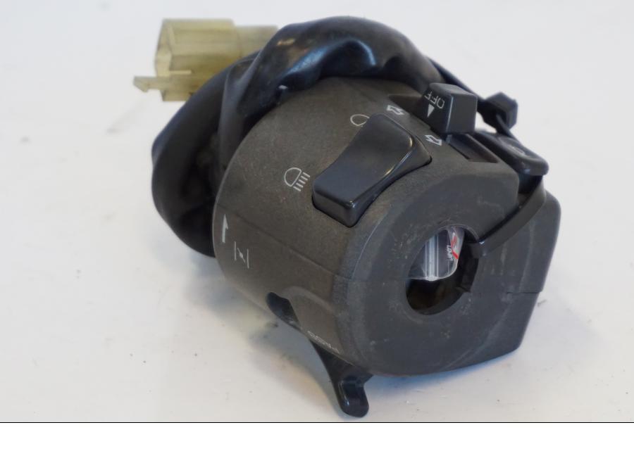 Extrabild2 på Styrelreglage från en Yamaha YZF 1000 R -1997 motorcykel.