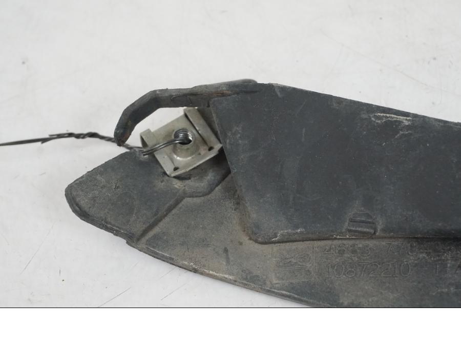 Vänster sida på Vindavvisare från en BMW F 800 GS -2008 motorcykel.