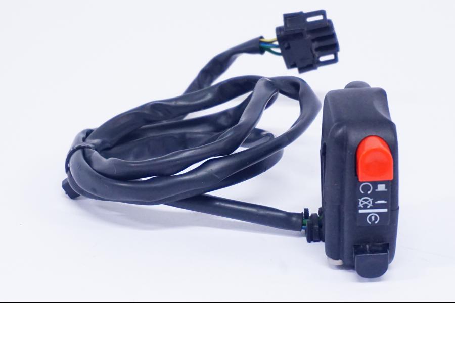 Framsidan på Styrelreglage från en BMW G 650 GS -2011 motorcykel.