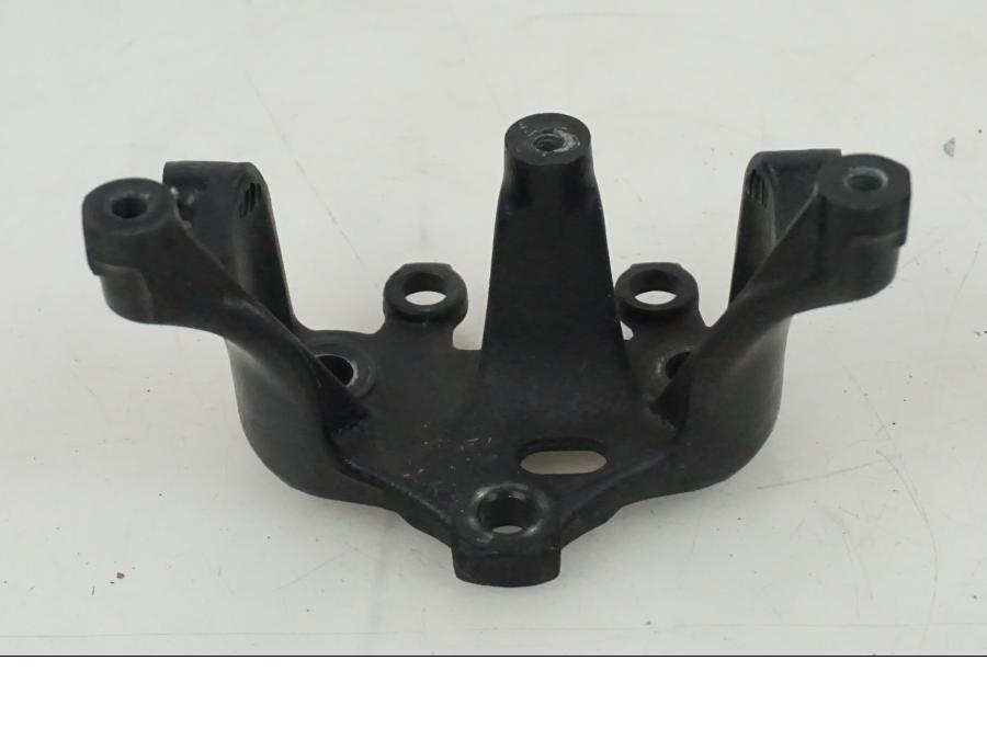 Vänster sida på Styrdämparfäste från en Honda CBR 1000 -2005 motorcykel.