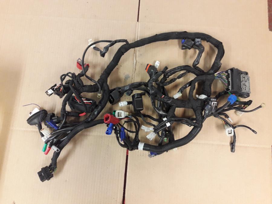 Framsidan på Kabelstam från en KTM 125 Duke -2017 motorcykel.