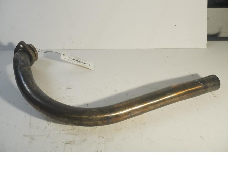 Baksidan på Grenrör från en BMW F 650 CS -2002 motorcykel.