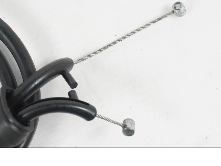 Baksidan på Gasvajer från en Yamaha YZF 1000 R1 -2007 motorcykel.