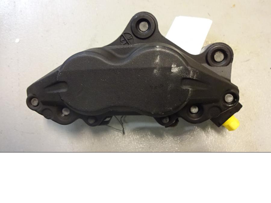 Vänster sida på Bromsok från en BMW F 800 GT -2015 motorcykel.