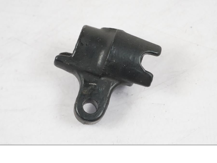 Höger sida på Bromsfördelare från en Suzuki GSX 550 EF -1985 motorcykel.