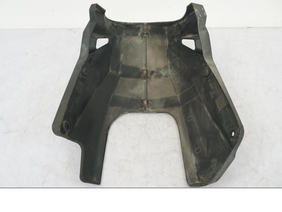 Extrabild5 på Magkåpa från en Triumph Tiger Explorer -2013 motorcykel.