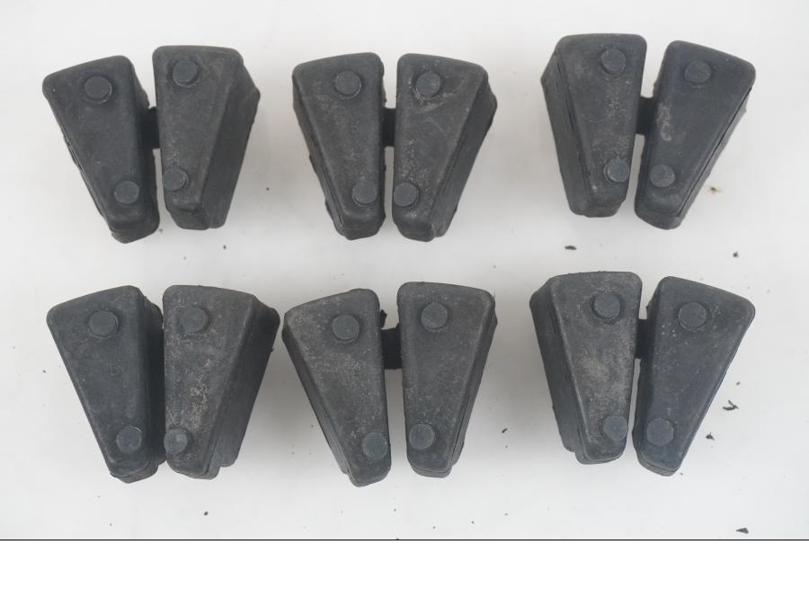 Baksidan på Ryckutjämnare från en Yamaha FZ-S 600 -1998 motorcykel.