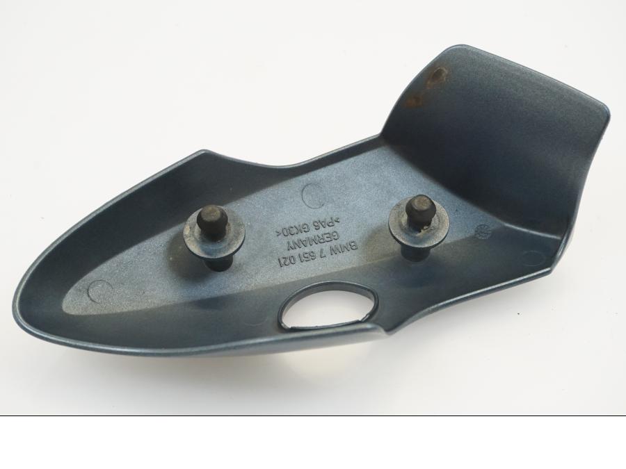 Vänster sida på Blinkerskåpa från en BMW R 1150 R -2002 motorcykel.