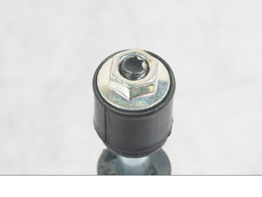 Snett uppifrÄn pÄ Styrvikt frÄn en Suzuki GSF 1250 -2010 motorcykel.