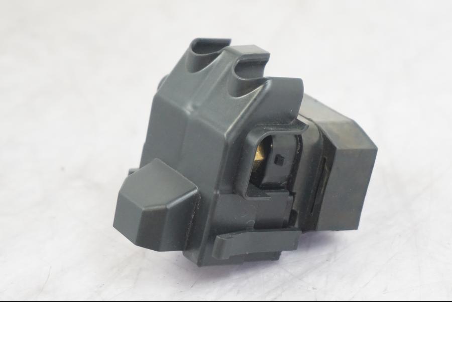 Extrabild1 på Startrelä från en KTM 1290 Super Duke R -2022 motorcykel.