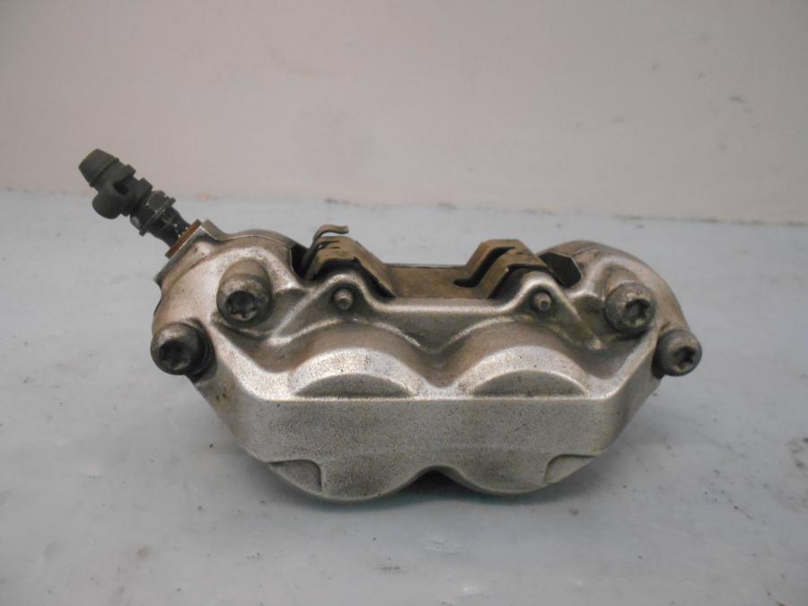 Baksidan på Bromsok från en Ducati Multistrada 1200 -2012 motorcykel.