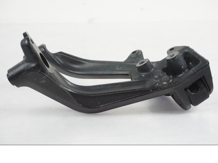 Snett uppifrån på Fotpinne från en KTM 390 Adventure -2021 motorcykel.