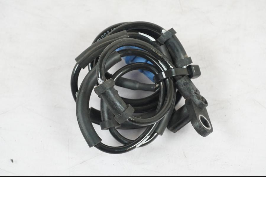 Snett uppifrån på ABS givare från en Kawasaki Z 900 -2019 motorcykel.