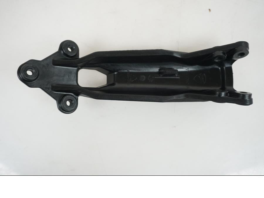 Baksidan på Skylthållare från en Ducati Monster 1200 -2019 motorcykel.