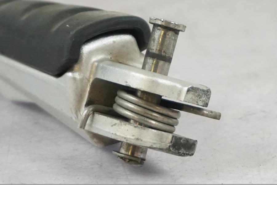 Snett uppifrån på Fotpinne från en BMW R 1200 R -2007 motorcykel.