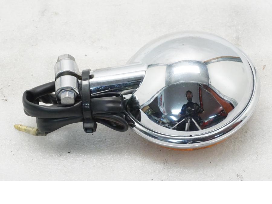 Vänster sida på Blinkers från en Yamaha XVZ 13TD -1999 motorcykel.