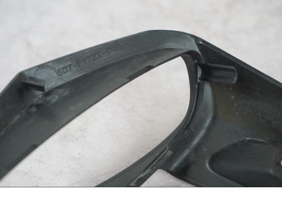 Snett nerifrån på Baklampa från en Yamaha MT 125 -2017 motorcykel.