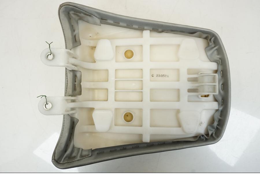 Extrabild1 på Sadel från en Yamaha XT 1200 A -2010 motorcykel.