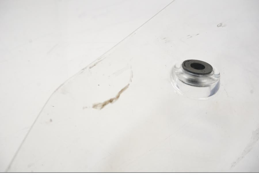 Snett uppifrån på Vindruta från en BMW S 1000 XR -2019 motorcykel.